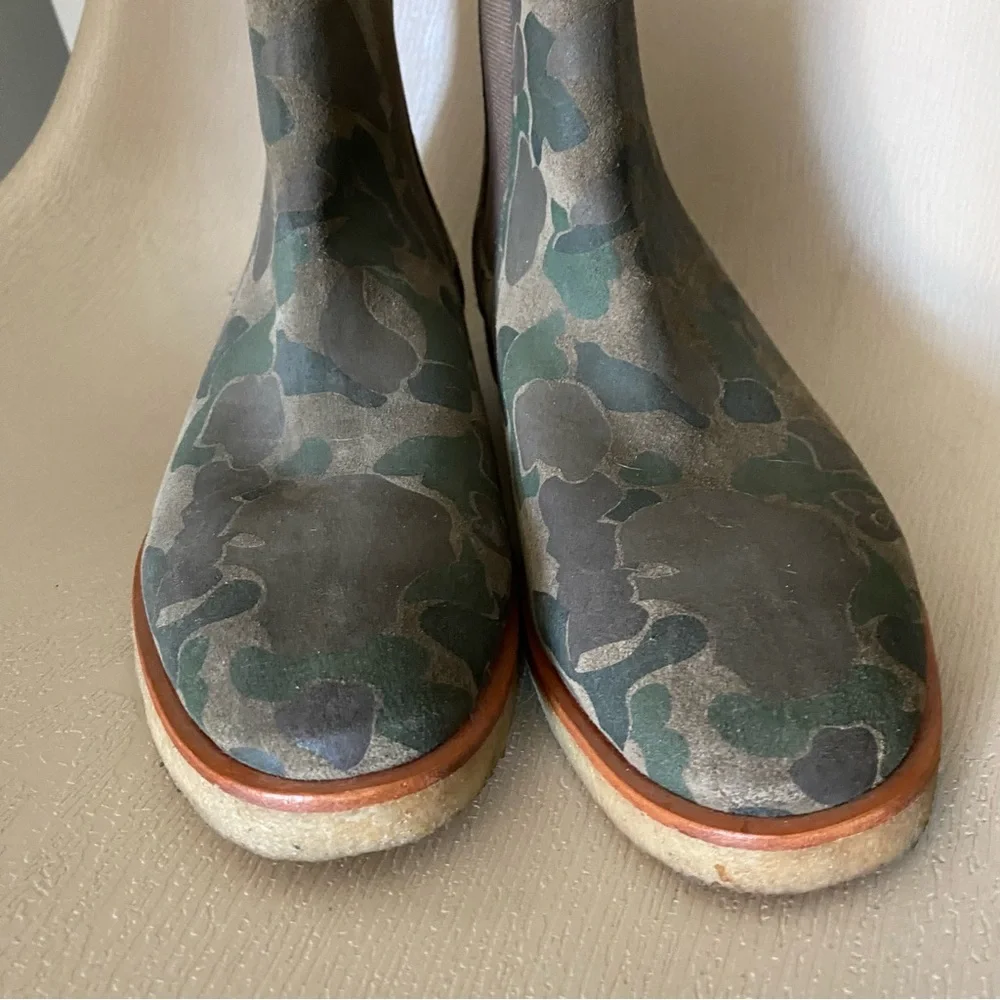 New Republic by Mark McNairy camo print leather chelsea boots men size 9
